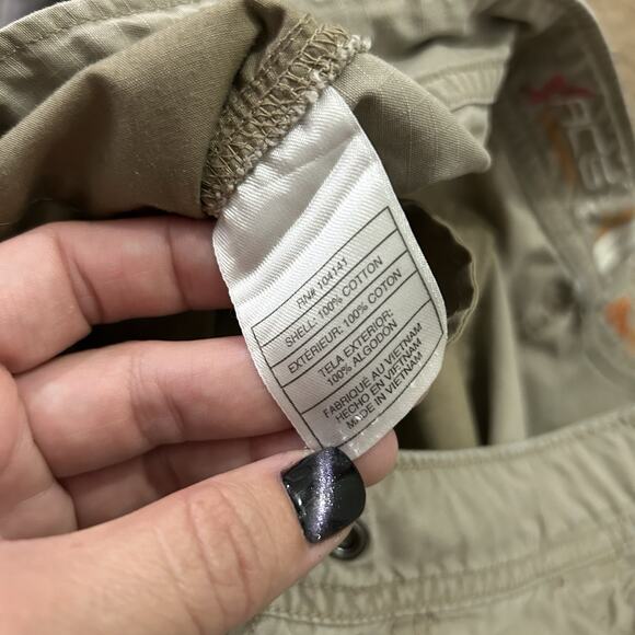 Nike ACG Khaki Cargo Capri Pants Size Tag Cut Waist Measures 31” Inseam 16” - Picture 7 of 8
